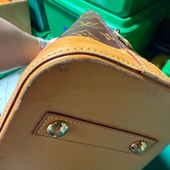 Louis Vuitton Alma PM Monogram | Authentic LV Satchel | Classic Handbag - Picture 16 of 17